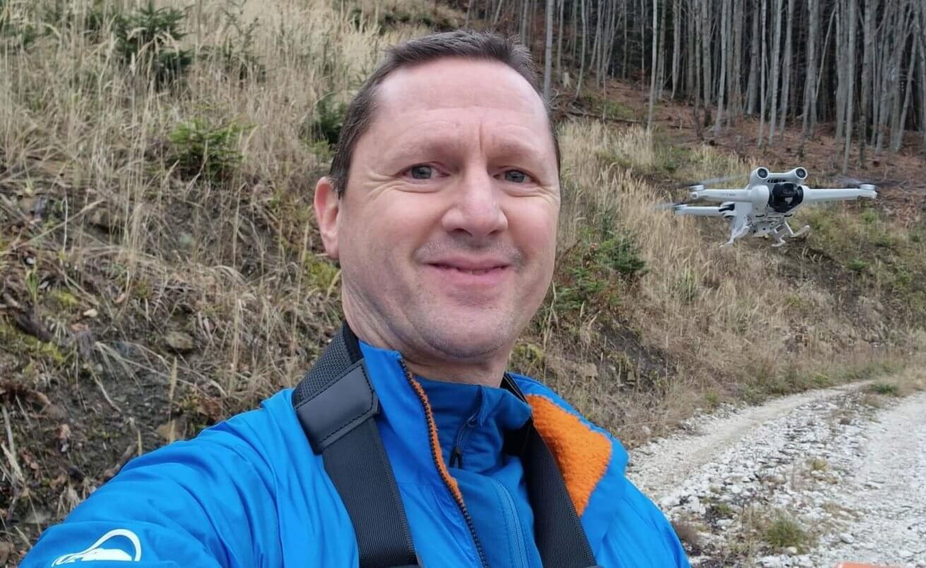 Robert mit Drohne Robert mit Drohne